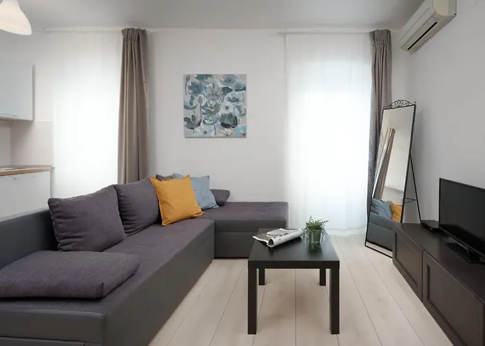 安通斯2号公寓 *