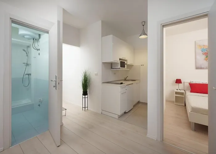 安通斯2号公寓 * 普拉