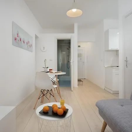 Antons 2 Lägenhet Pula